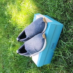 TOMS Alpargata Resident Women's